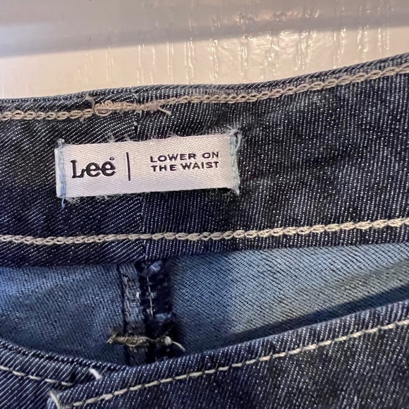 Ladies Lee Jean Capris NWOT 16W - Picture 3 of 9